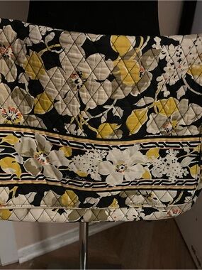 Vera Bradley Dogwood Black, Yellow & Cream Quilted Laptop Bag